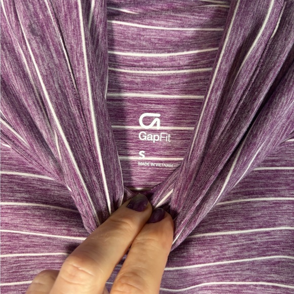 GapFit Purple Striped Pullover• Size Small - Picture 4 of 4